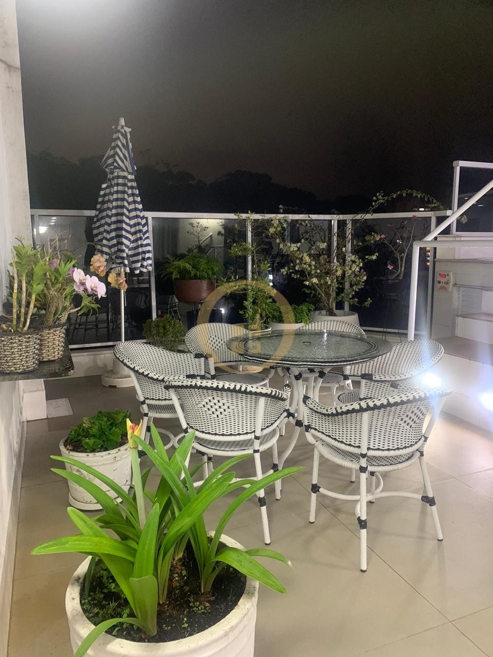 Apartamento GUARUJÁ - SP