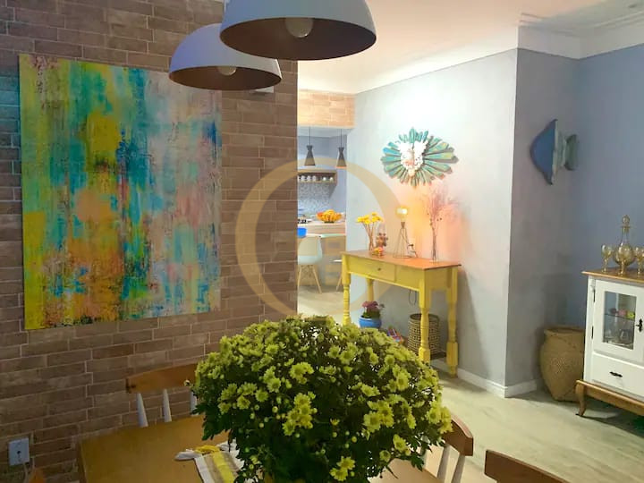 Apartamento Frente ao Mar nas Pitangueiras, Guarujá - SP
