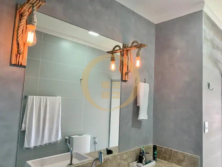 Apartamento Frente ao Mar nas Pitangueiras, Guarujá - SP