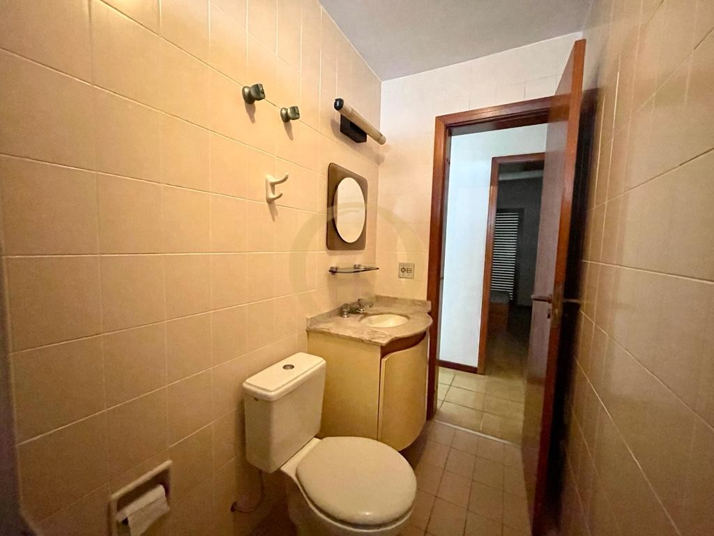 Apartamento na Praia das Pitangueiras, Guarujá - SP