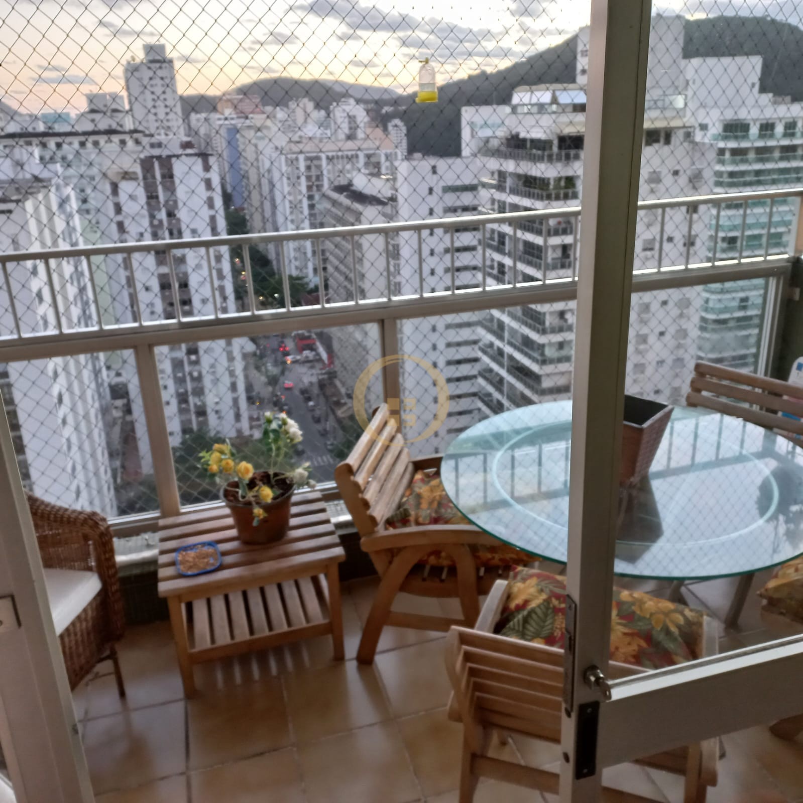 Apartamento GUARUJÁ - SP