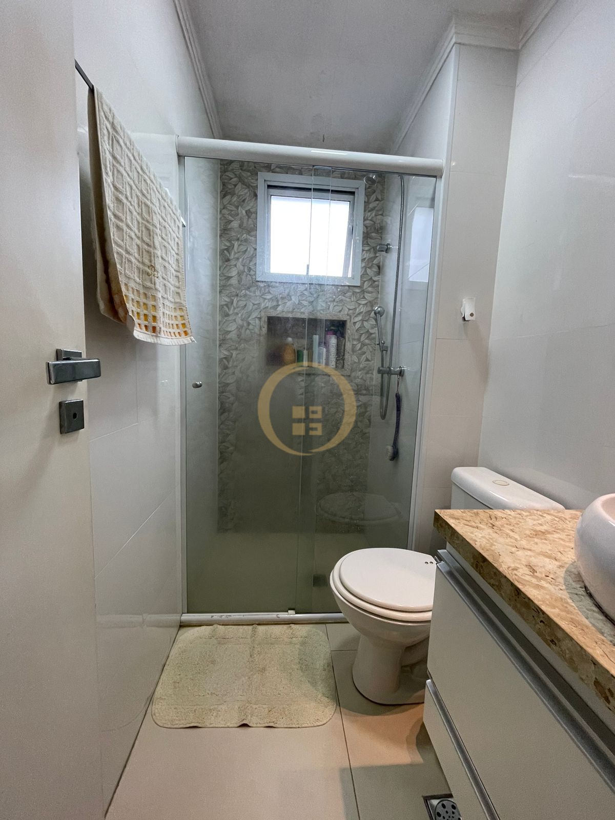 Apartamento na Praia das Astúrias, Guarujá - SP