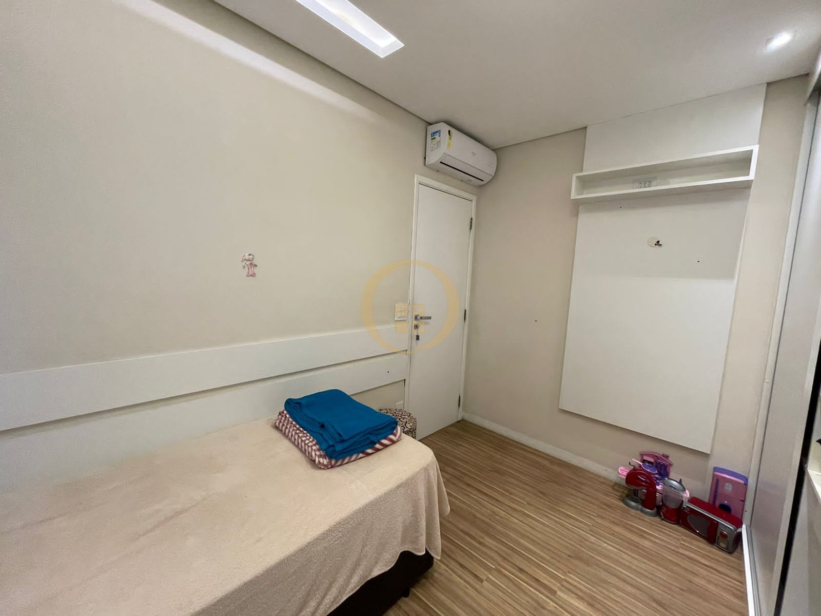 Apartamento na Praia das Astúrias, Guarujá - SP