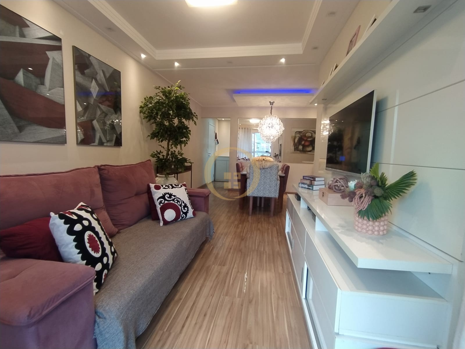 Apartamento na Praia das Astúrias, Guarujá - SP