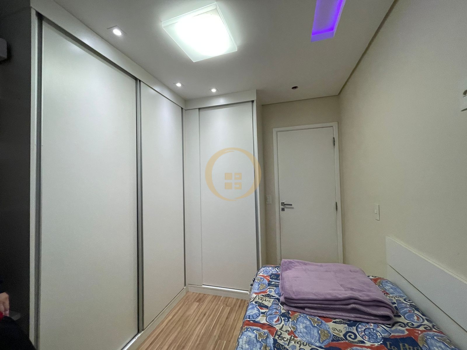 Apartamento na Praia das Astúrias, Guarujá - SP