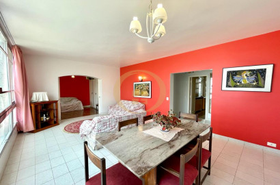 Apartamento na Praia das Pitangueiras, Guarujá - SP