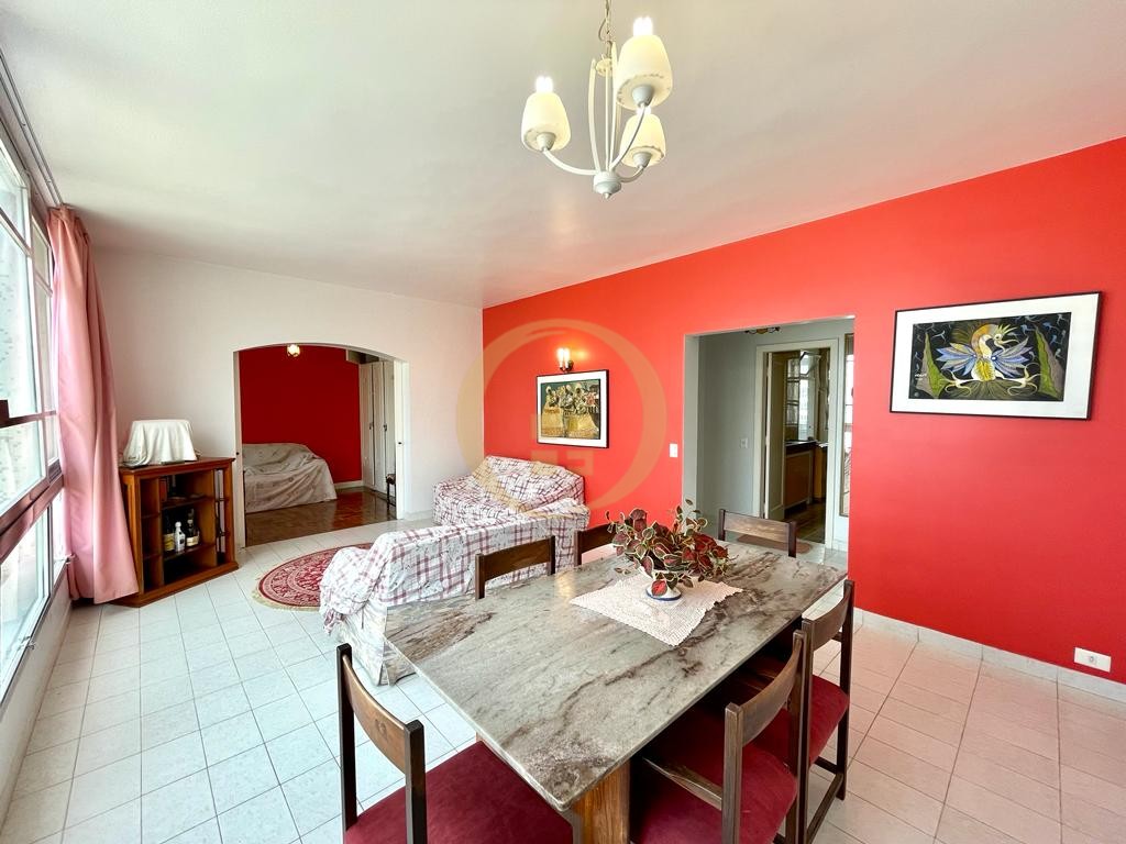 Apartamento na Praia das Pitangueiras, Guarujá - SP