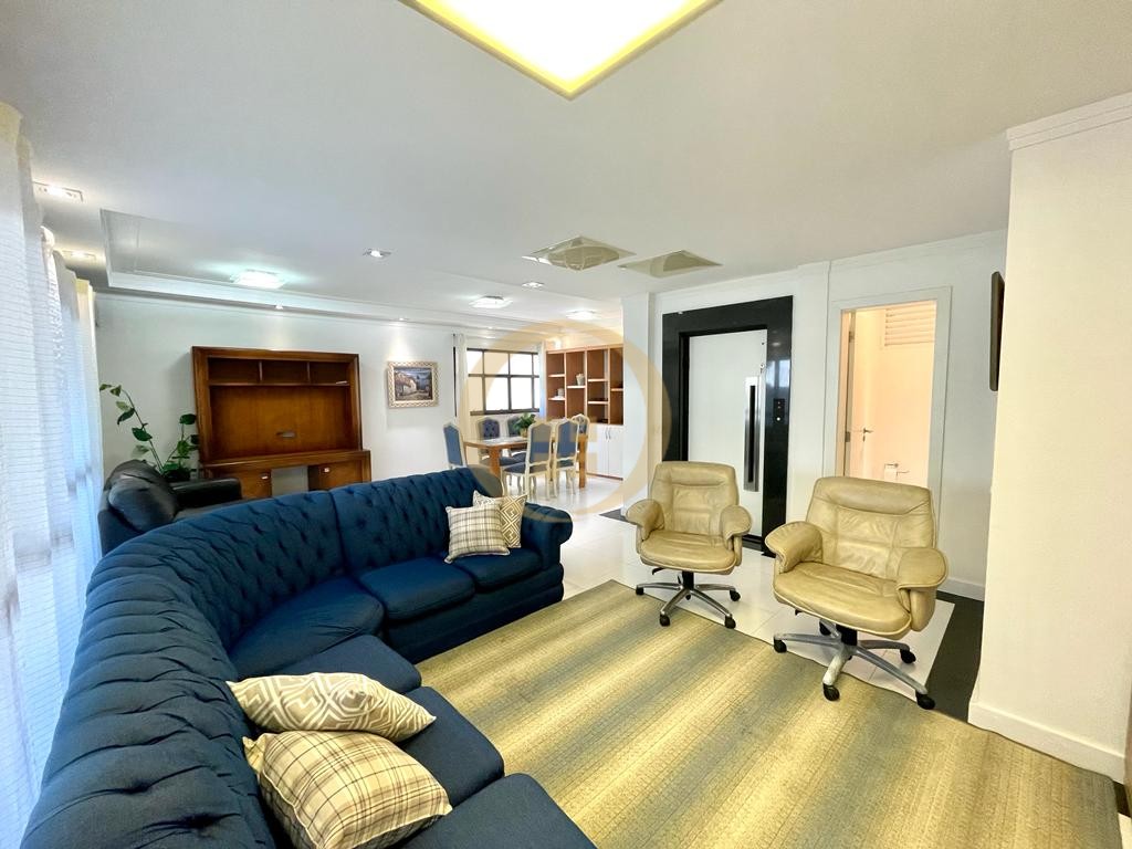 Apartamento na Praia das Pitangueiras, Guarujá - SP
