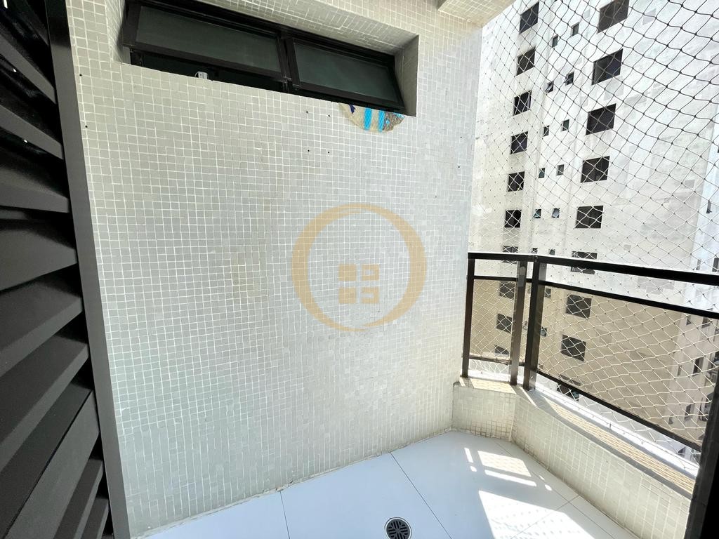 Apartamento na Praia das Pitangueiras, Guarujá - SP