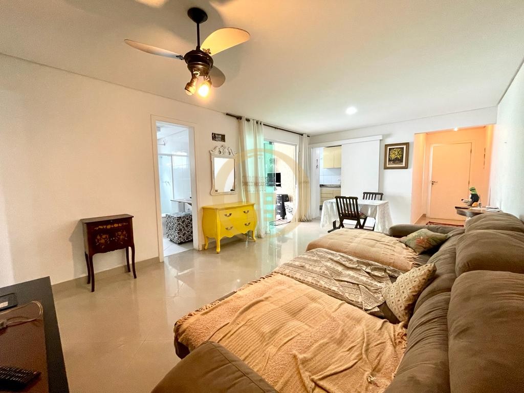 Apartamento na Praia das Pitangueiras, Guarujá - SP