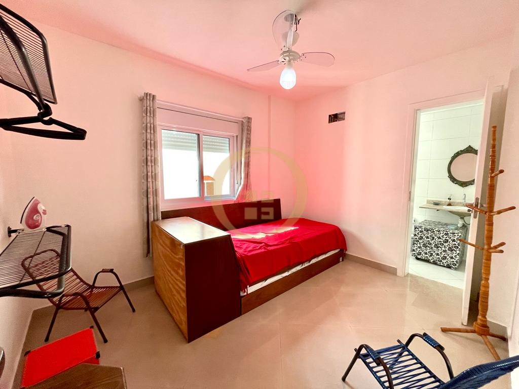 Apartamento na Praia das Pitangueiras, Guarujá - SP