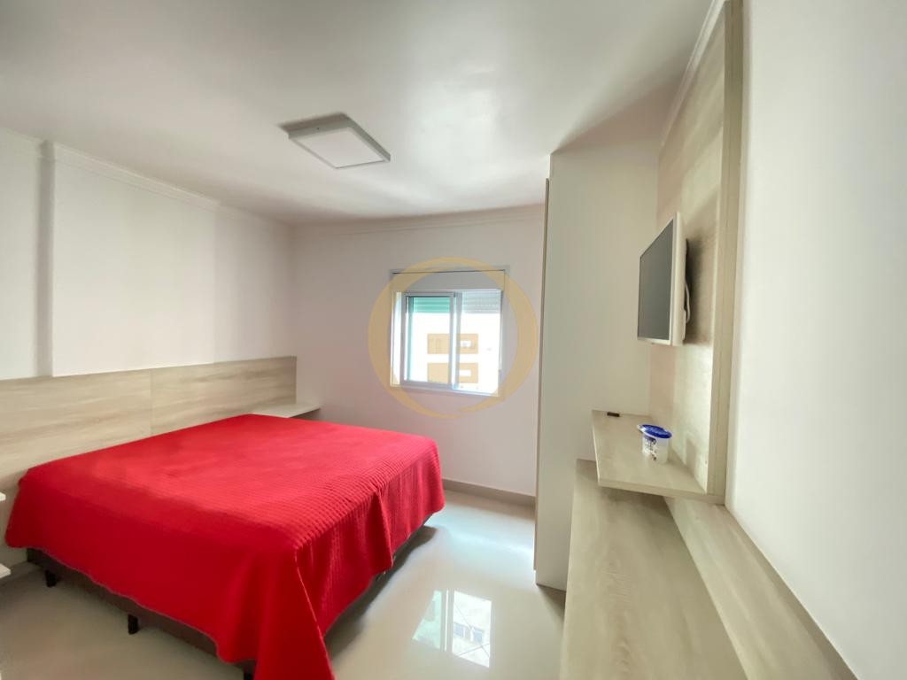 Apartamento na Praia das Pitangueiras, Guarujá - SP