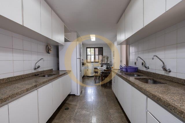 Casa em alvenaria GUARUJÁ - SP