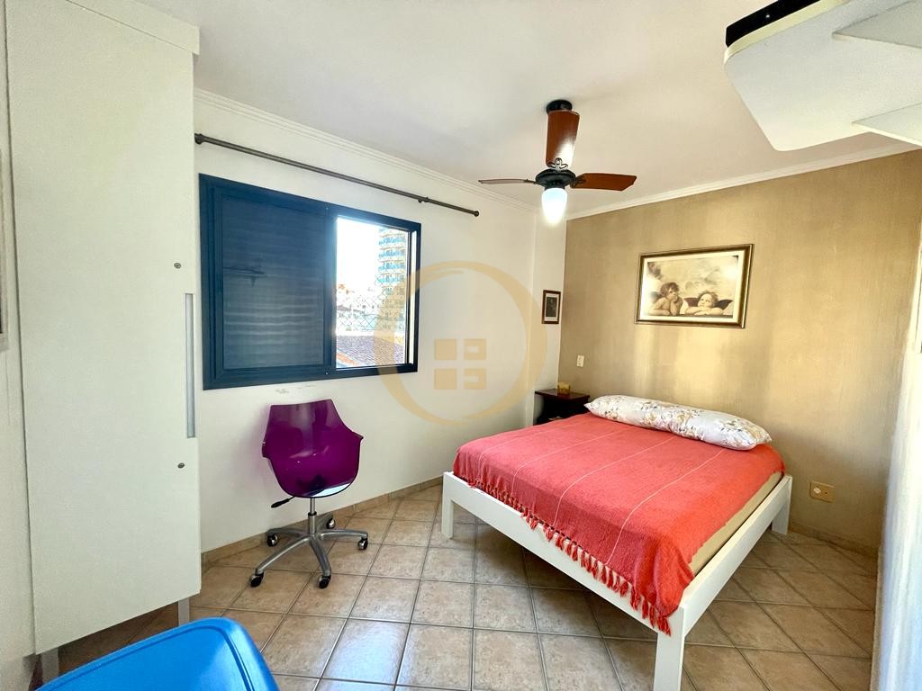 Apartamento na Praia da Enseada, Guarujá - SP