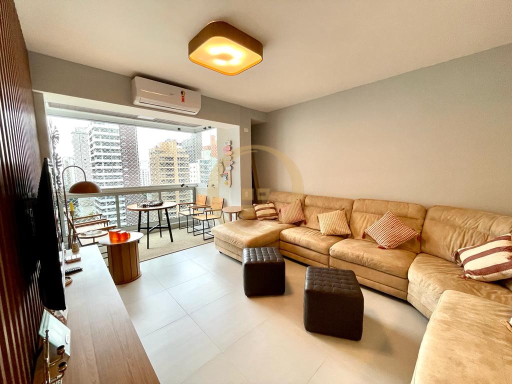Apartamento na Praia das Pitangueiras, Guarujá - SP