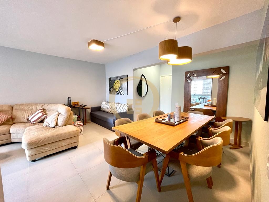 Apartamento na Praia das Pitangueiras, Guarujá - SP