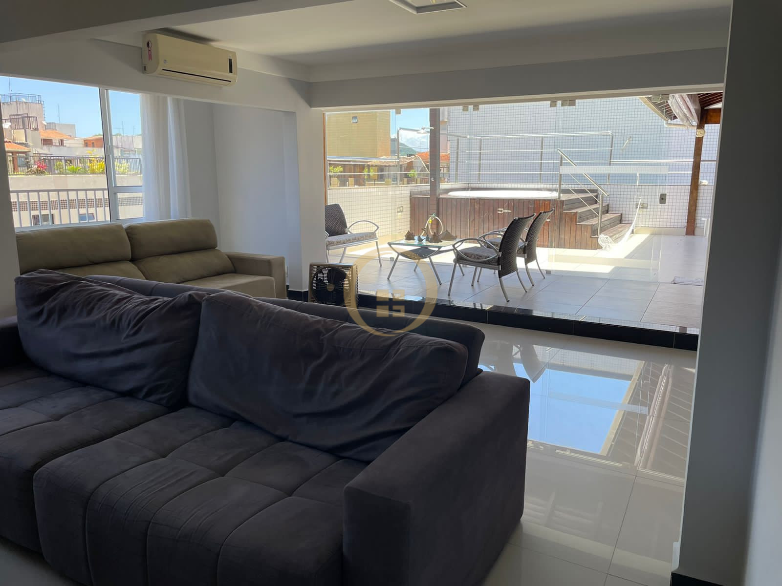 Apartamento-4-dormitorios-Jardim Las Palmas