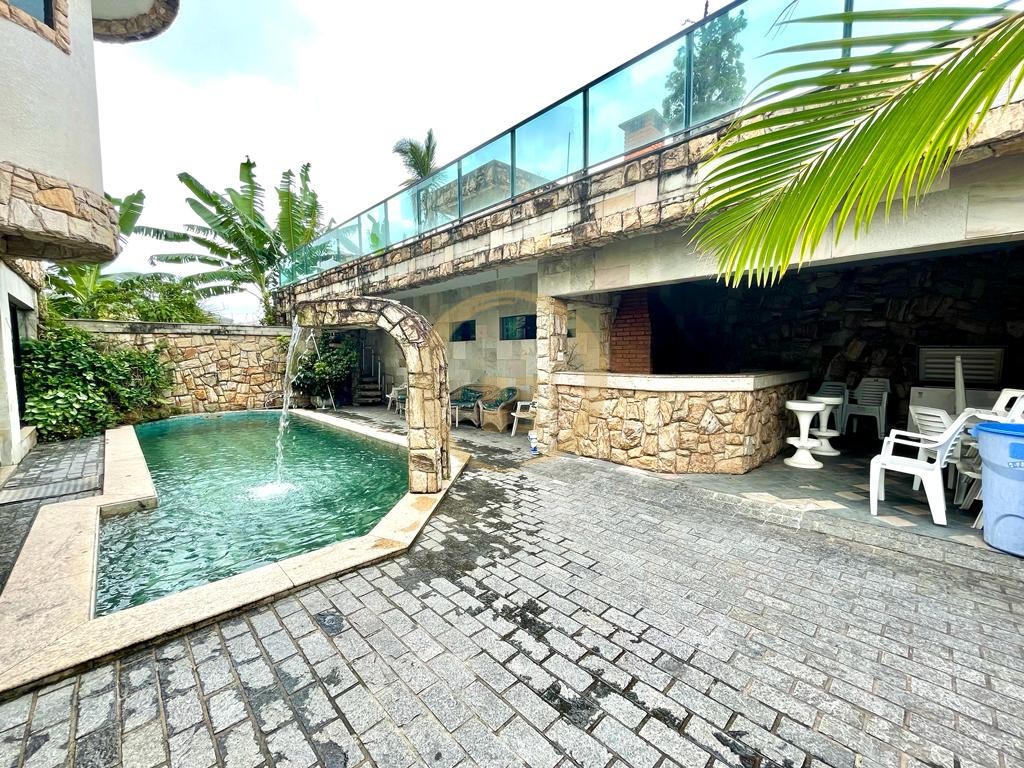 Casa em alvenaria GUARUJÁ - SP