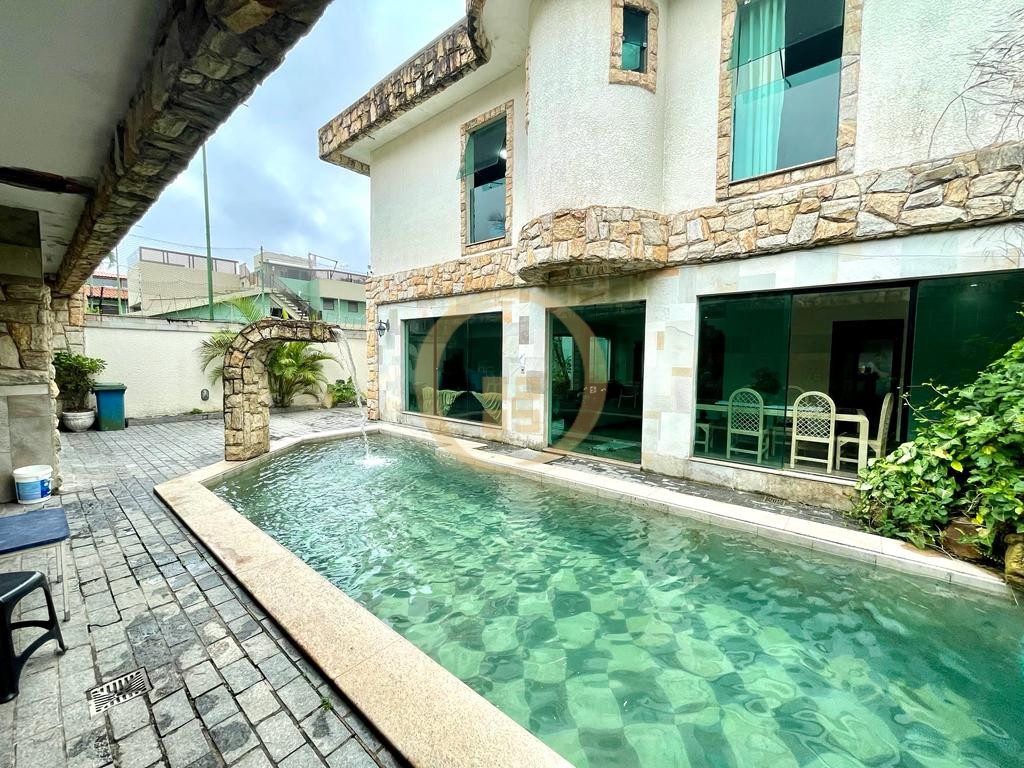 Casa em alvenaria GUARUJÁ - SP