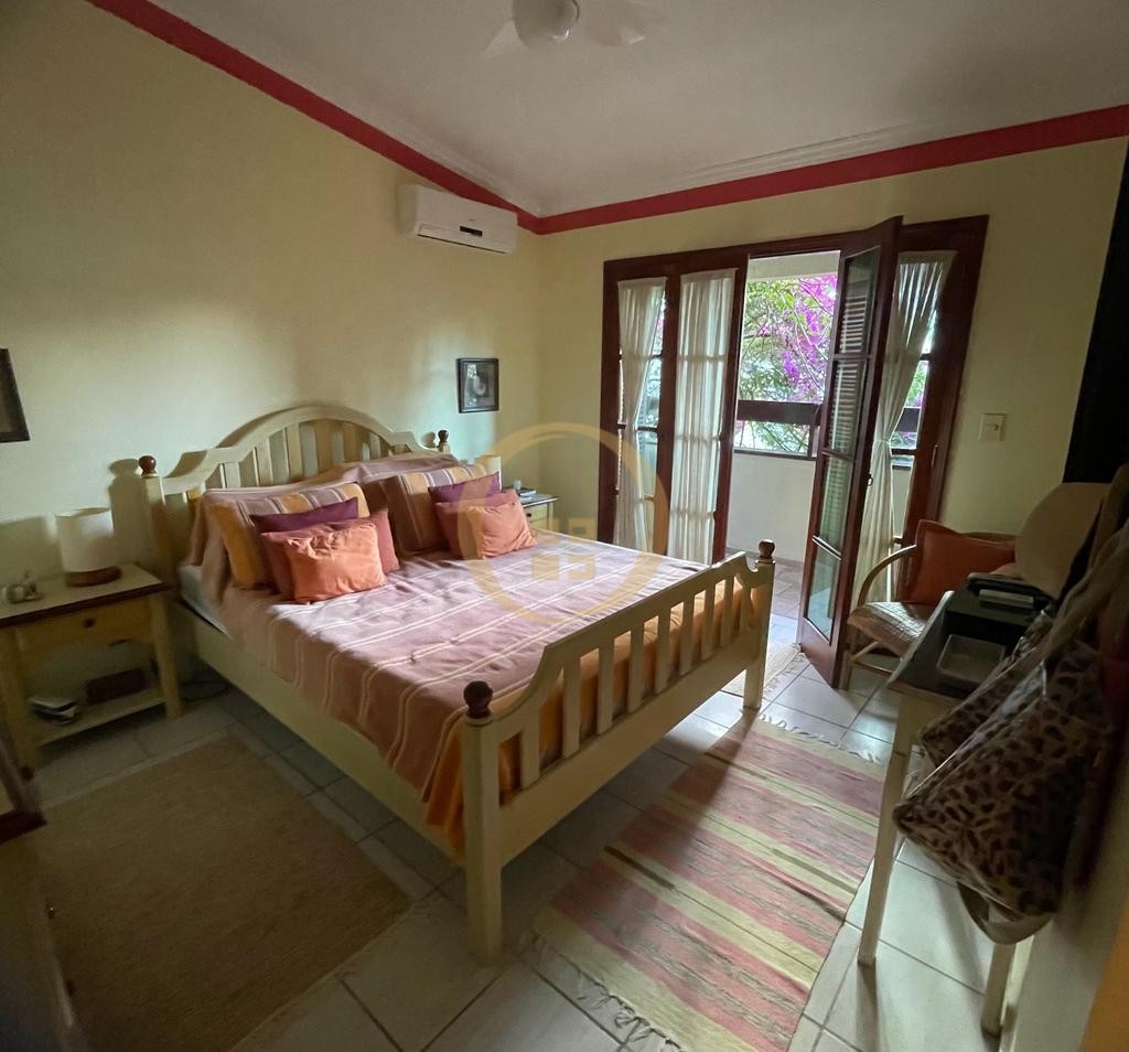Casa em alvenaria GUARUJÁ - SP