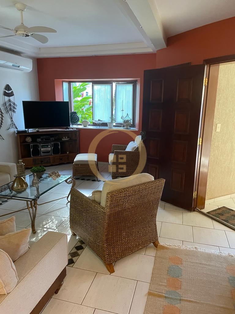 Casa em alvenaria GUARUJÁ - SP