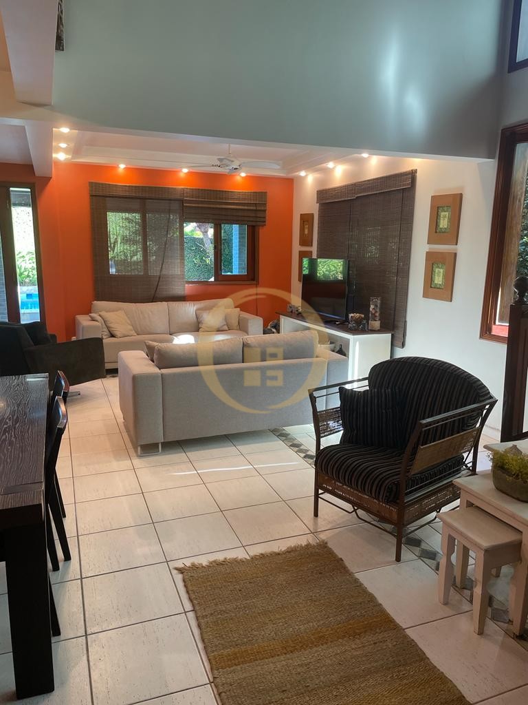 Casa em alvenaria GUARUJÁ - SP