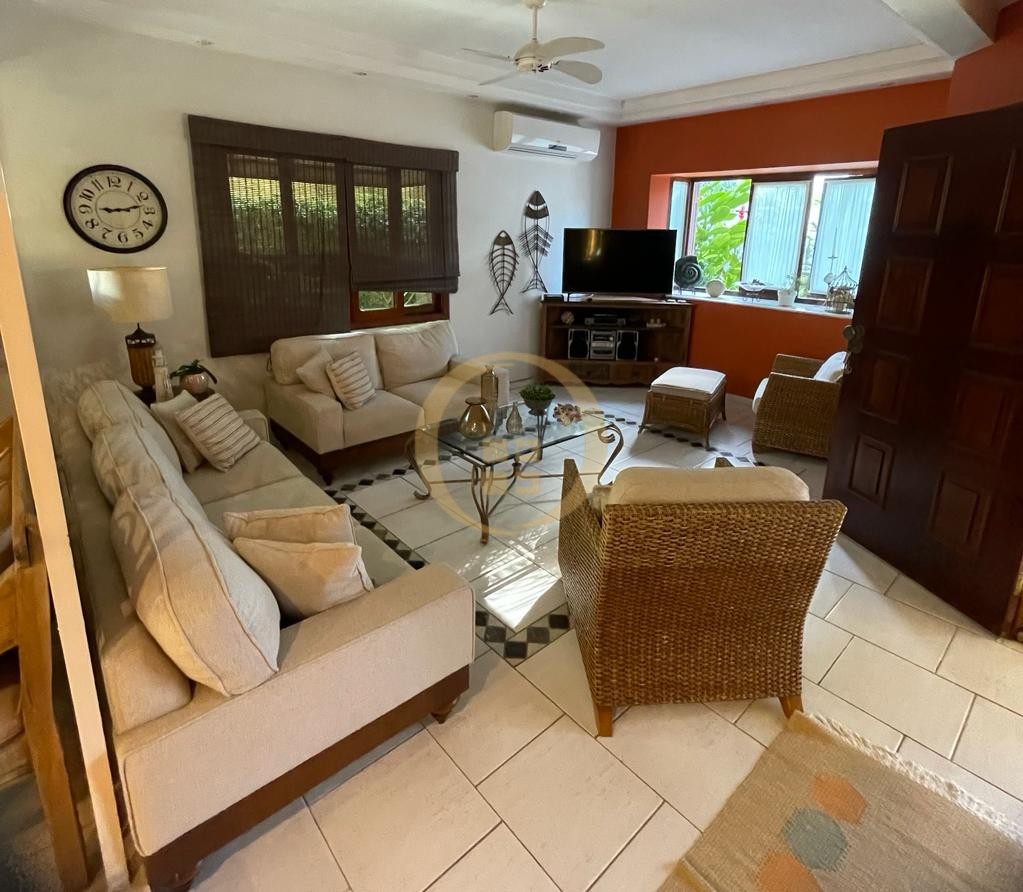 Casa em alvenaria GUARUJÁ - SP