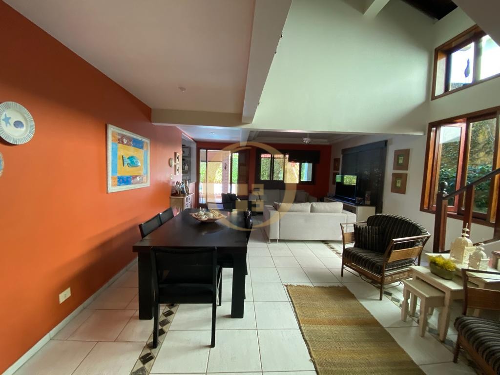 Casa em alvenaria GUARUJÁ - SP