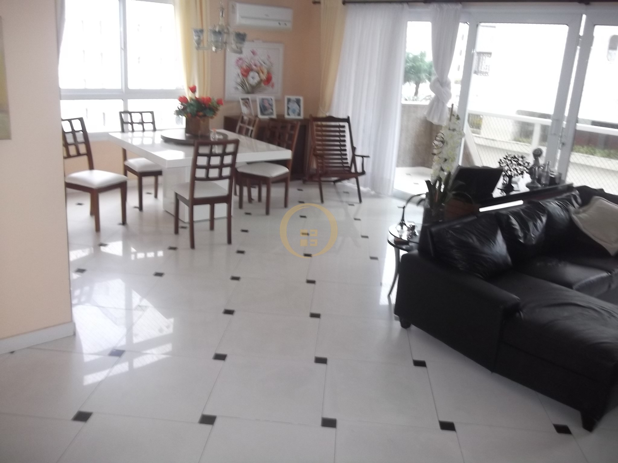 Apartamento GUARUJÁ - SP