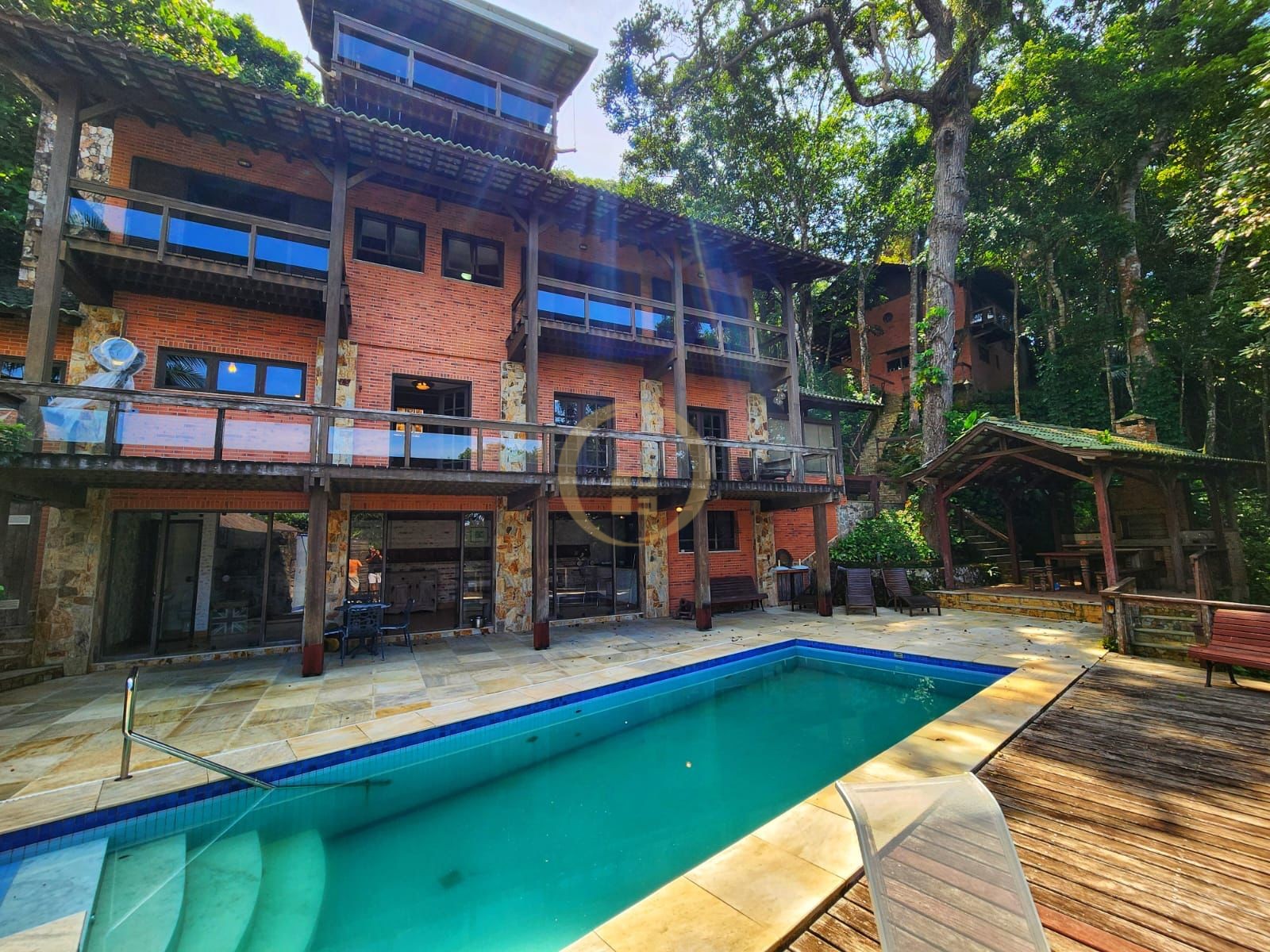 Casa em alvenaria GUARUJÁ - SP