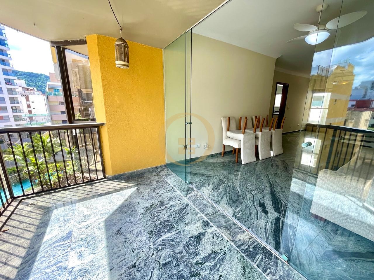 Apartamento GUARUJÁ - SP