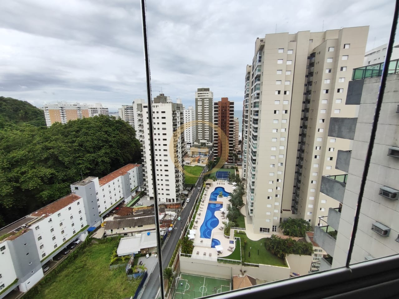 Cobertura na Praia das Astúrias, Guarujá - SP