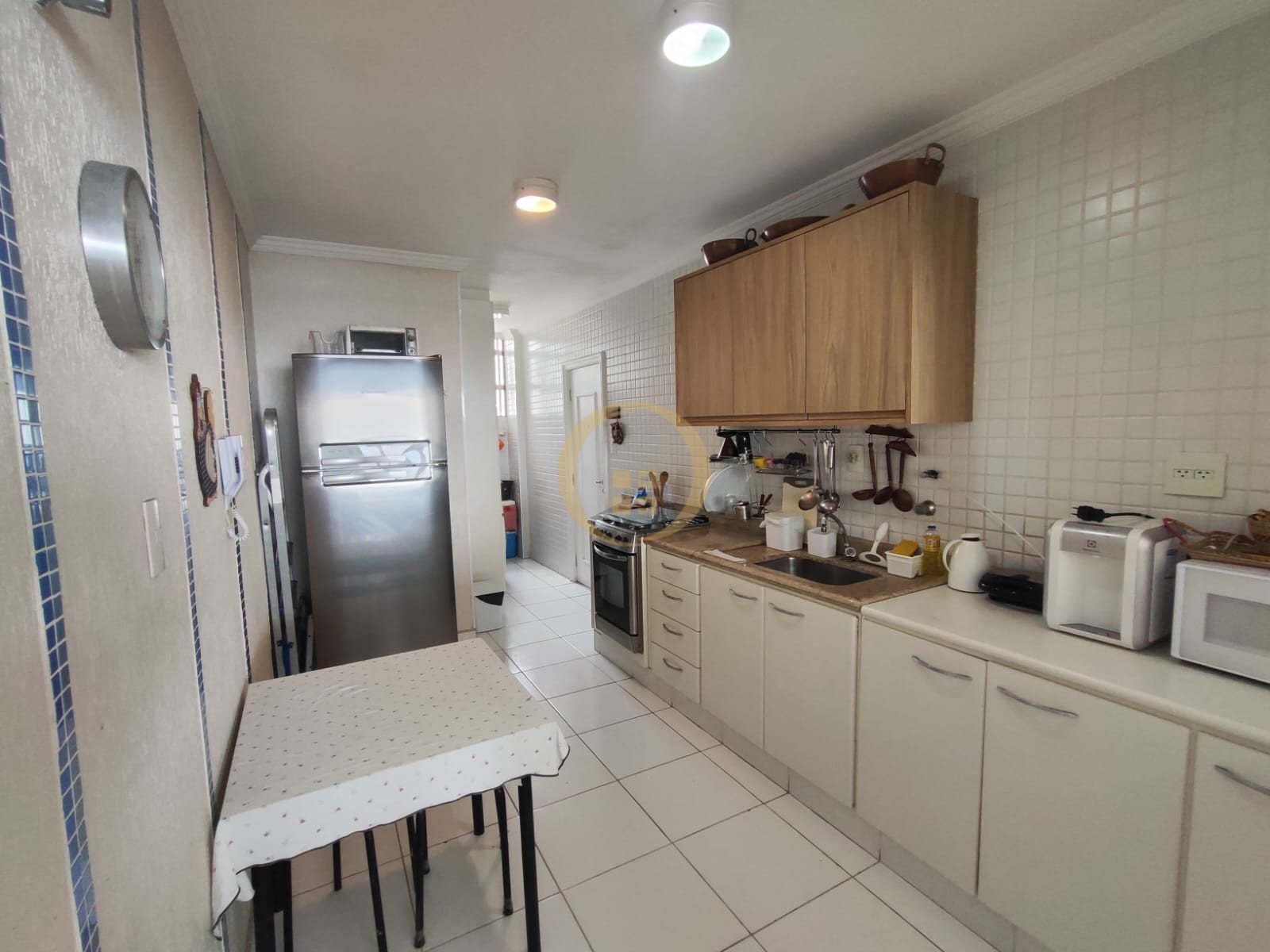 Apartamento Frente ao Mar nas Pitangueiras, Guarujá - SP