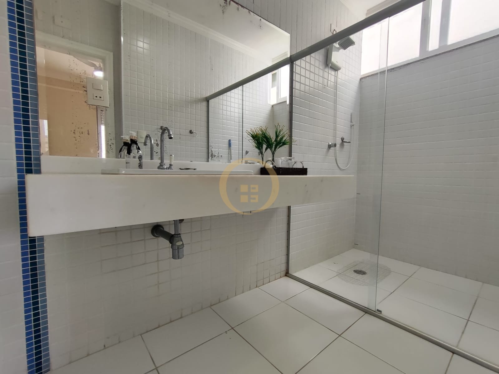 Apartamento Frente ao Mar nas Pitangueiras, Guarujá - SP