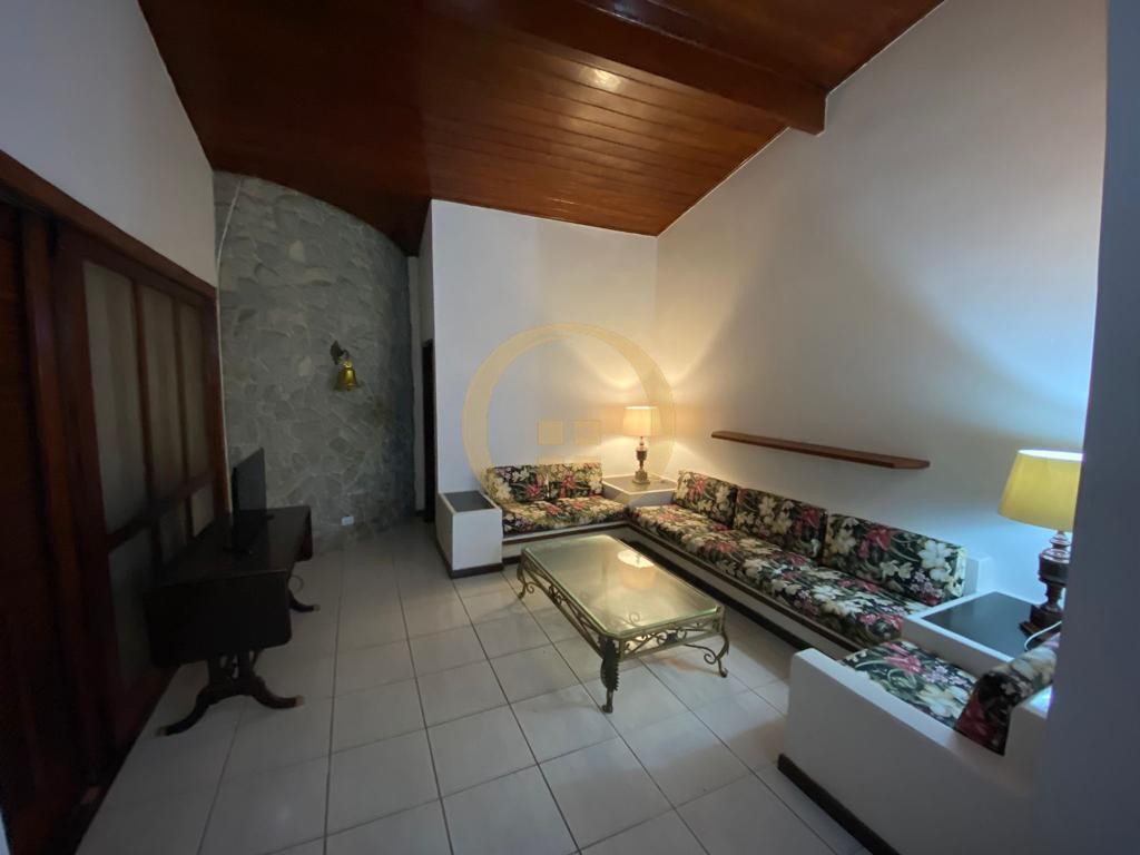 Casa em alvenaria na Praia da Enseada!