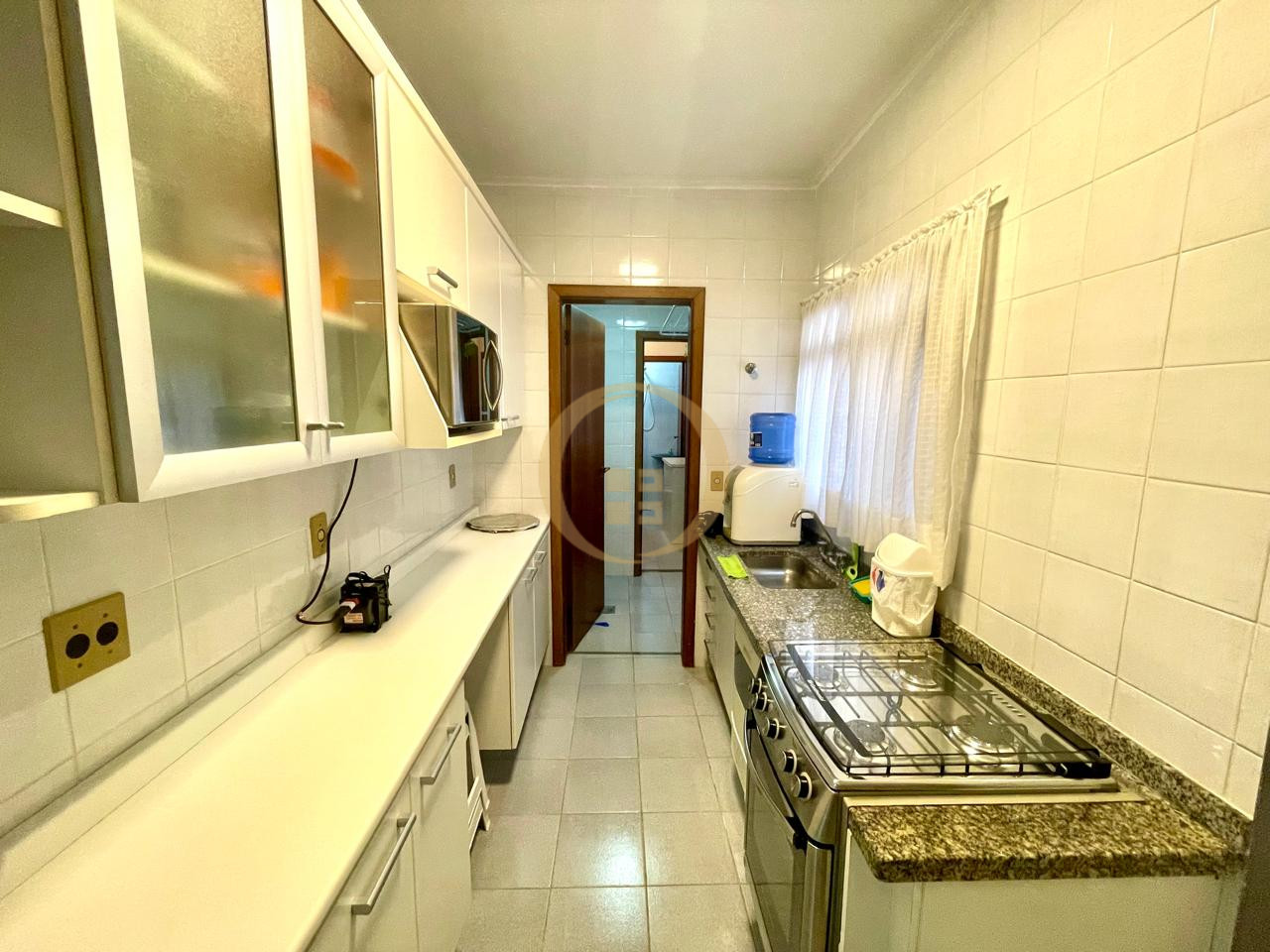 Apartamento na Praia da Enseada, Guarujá - SP