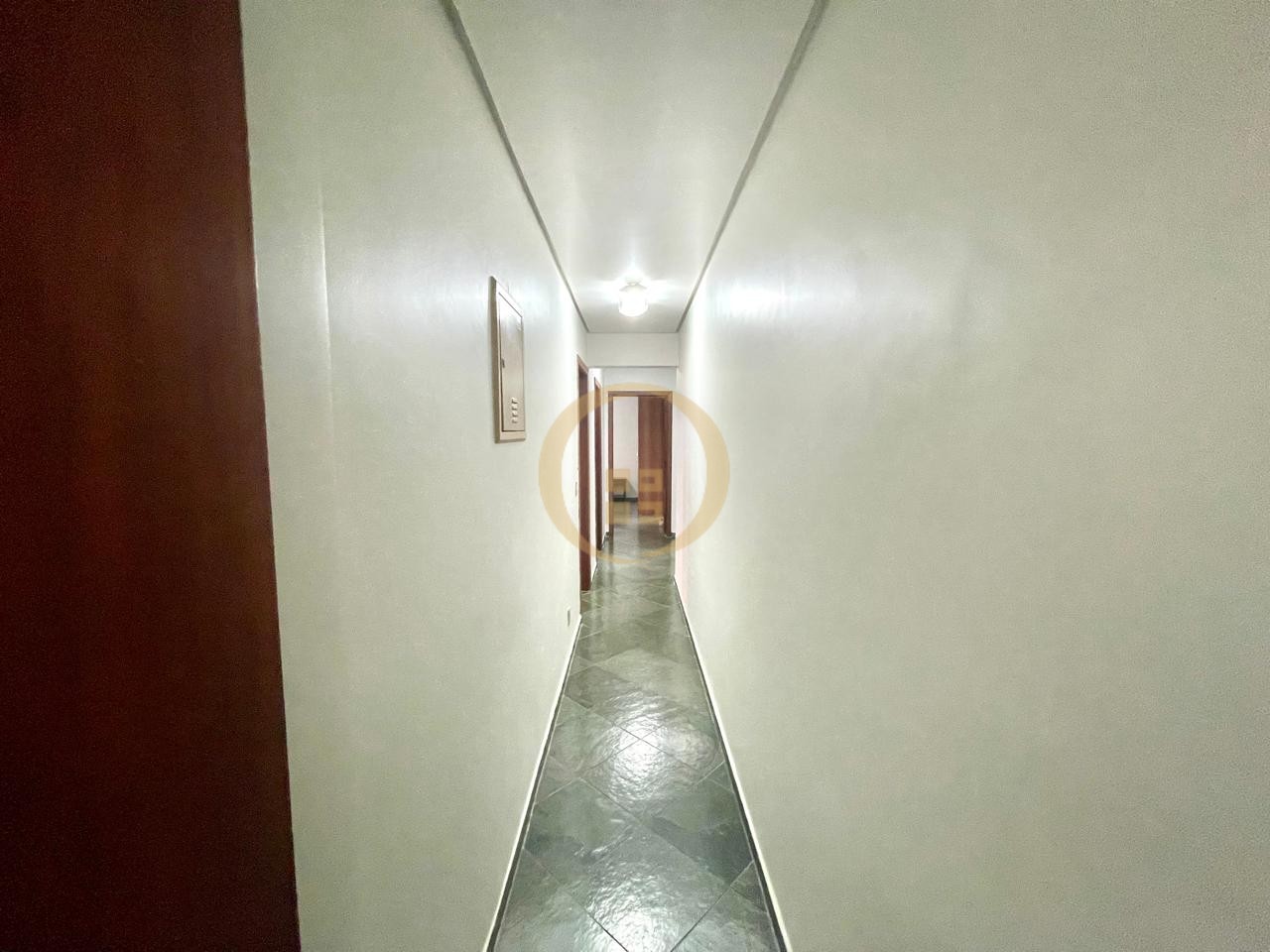 Apartamento na Praia da Enseada, Guarujá - SP