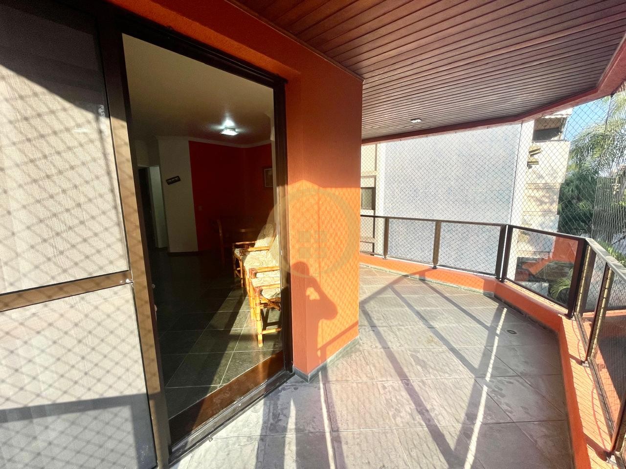 Apartamento na Praia da Enseada, Guarujá - SP