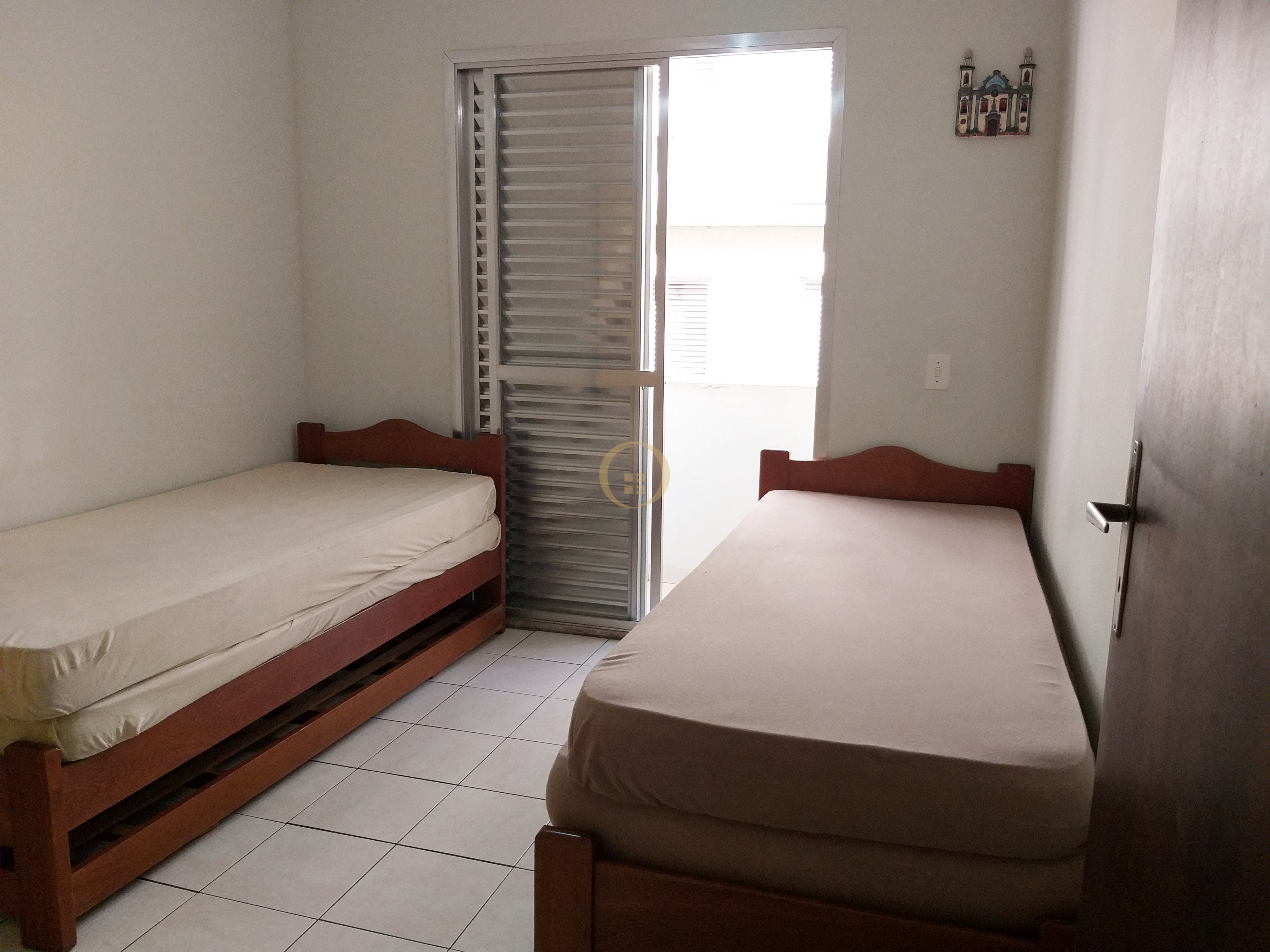 Apartamento na Praia da Enseada, Guarujá - SP