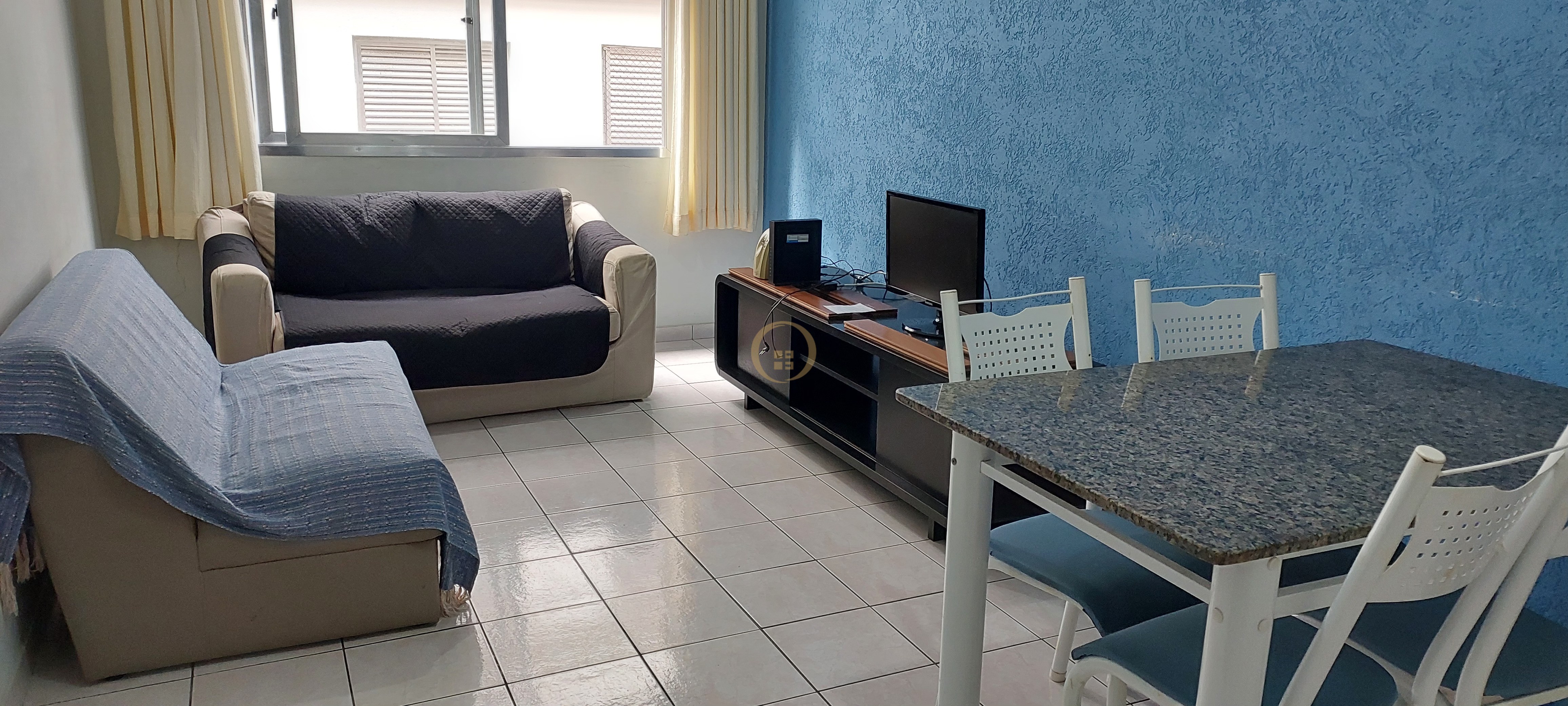 Apartamento na Praia da Enseada, Guarujá - SP
