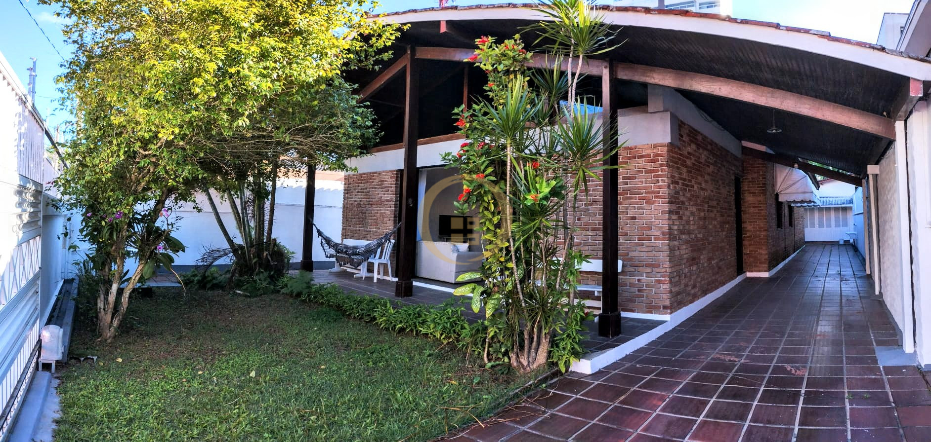 Casa em alvenaria GUARUJÁ - SP