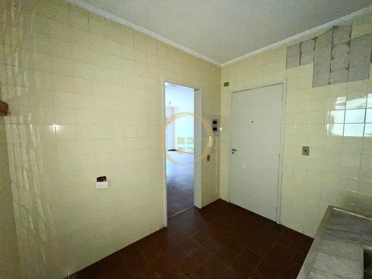 Apartamento na Praia da Enseada, Guarujá - SP