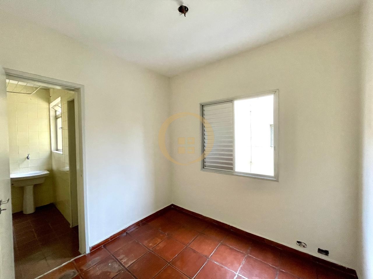 Apartamento na Praia da Enseada, Guarujá - SP