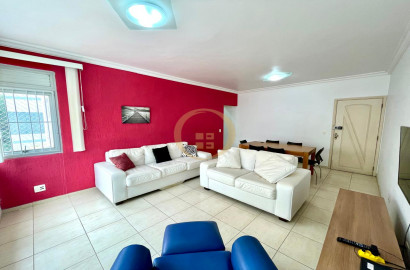 Apartamento na Praia das Pitangueiras, Guarujá - SP