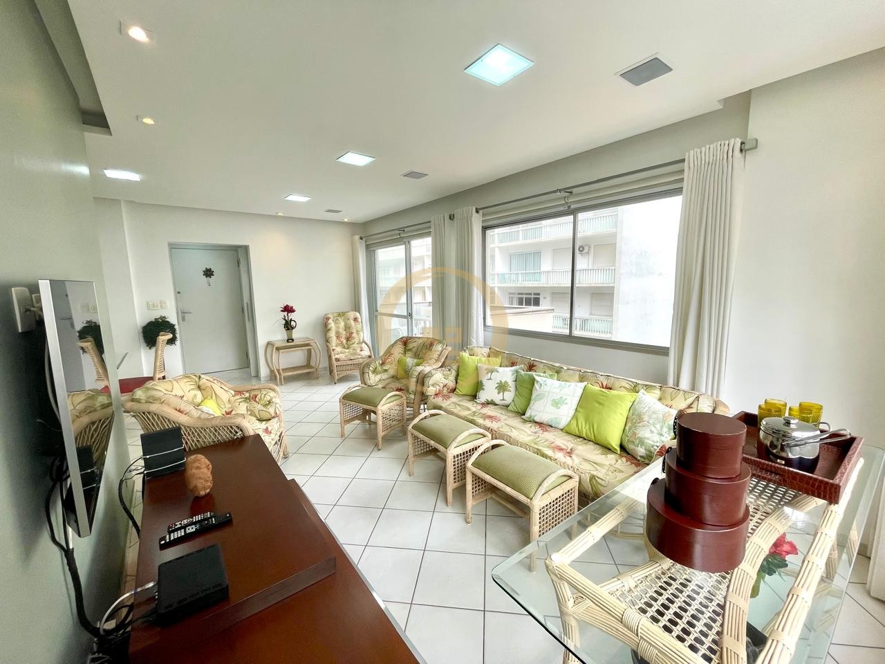Apartamento GUARUJÁ - SP