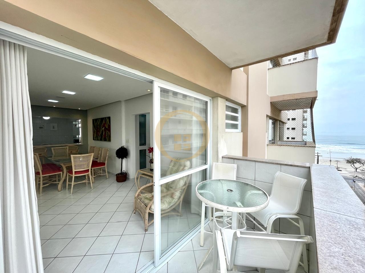 Apartamento GUARUJÁ - SP