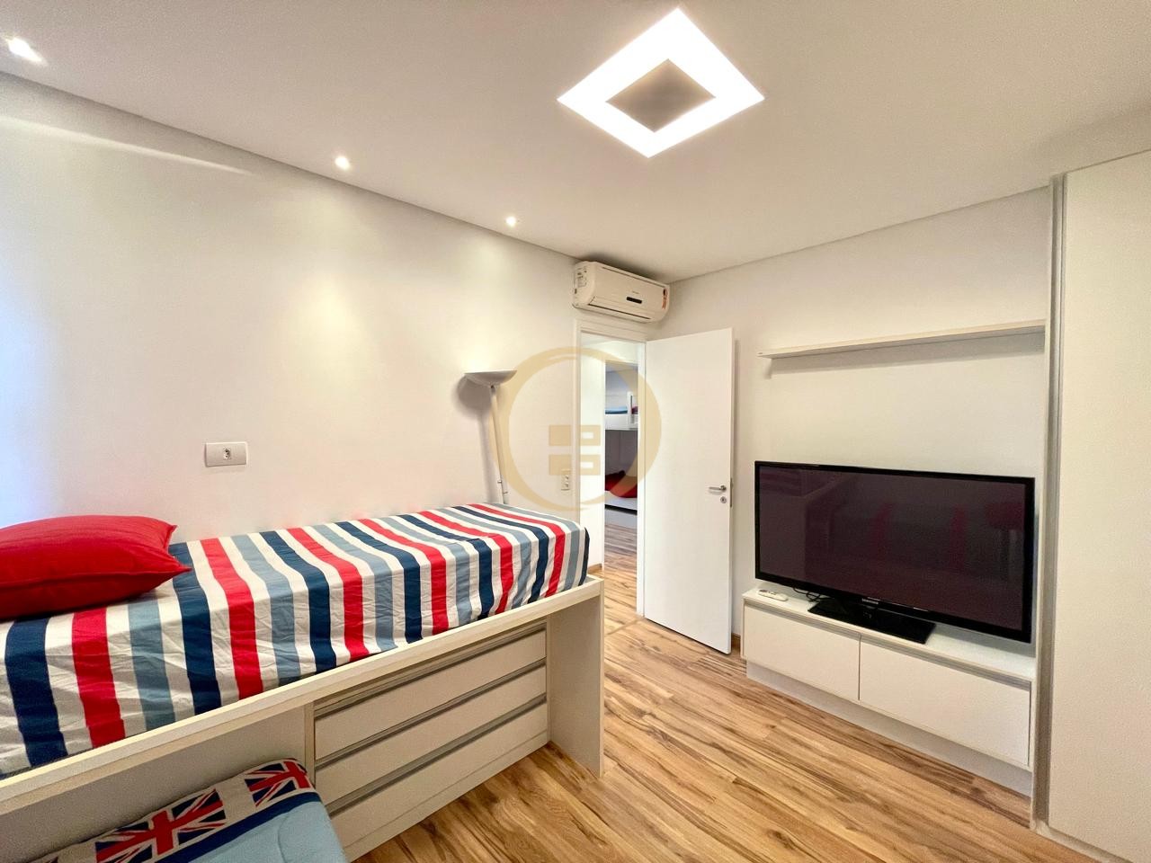 Apartamento GUARUJÁ - SP