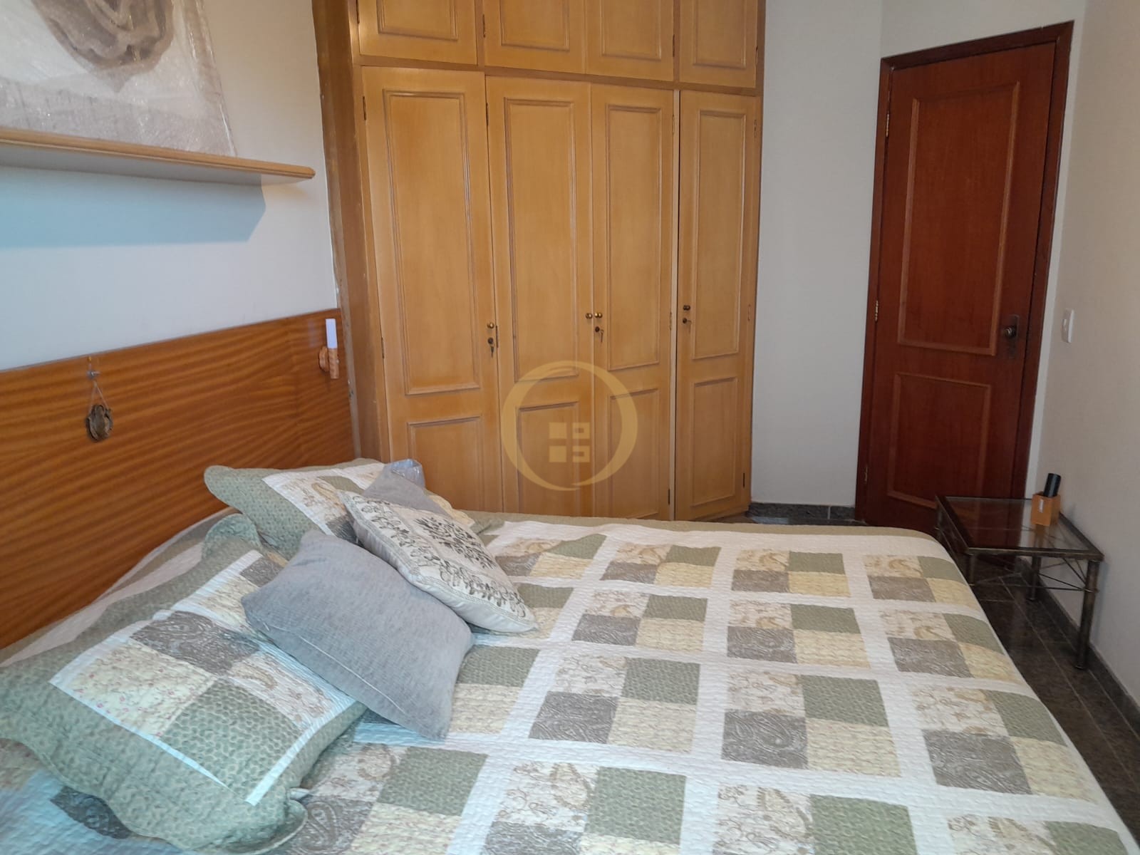 Apartamento na Praia da Enseada, Guarujá - SP