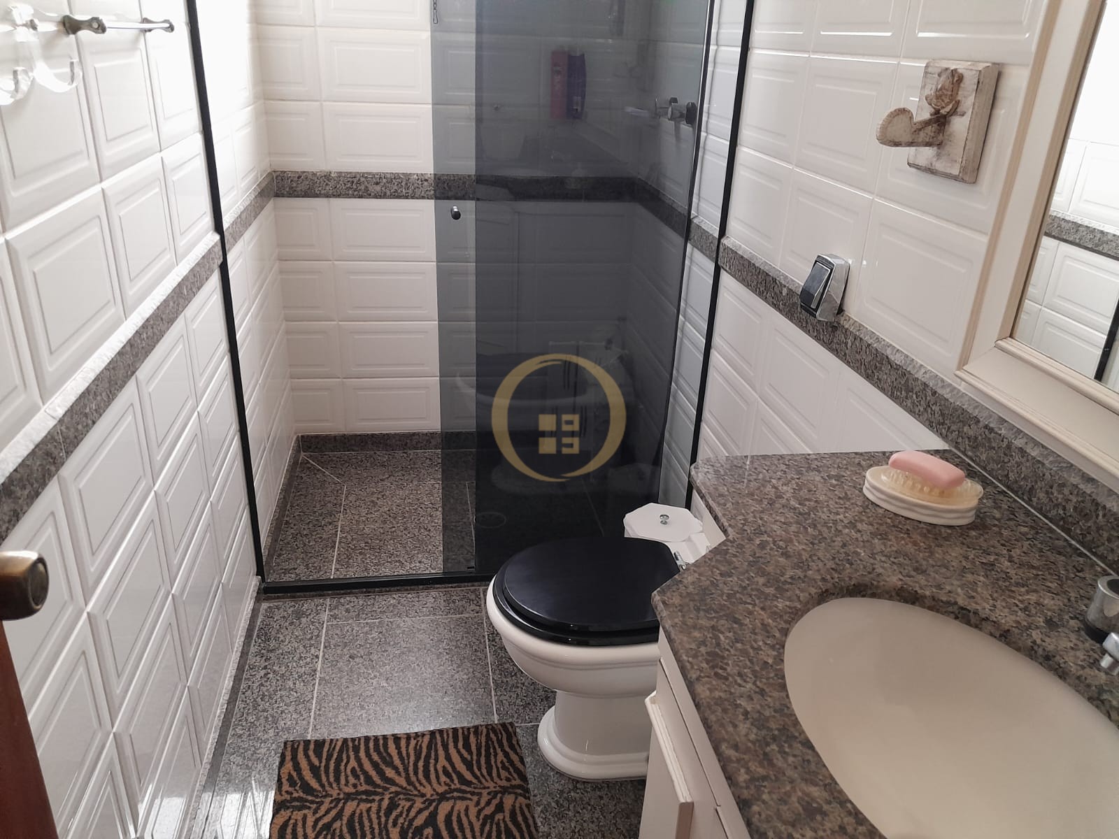 Apartamento na Praia da Enseada, Guarujá - SP