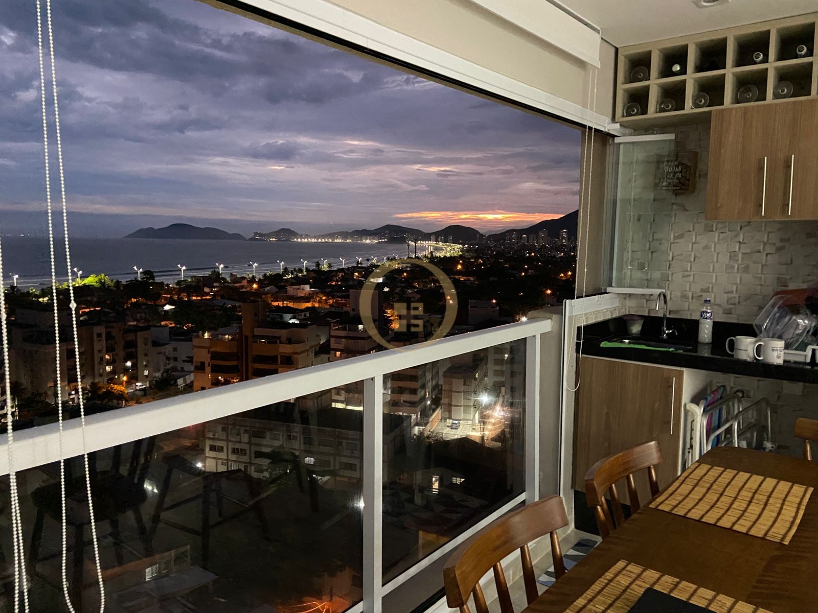 Apartamento GUARUJÁ - SP